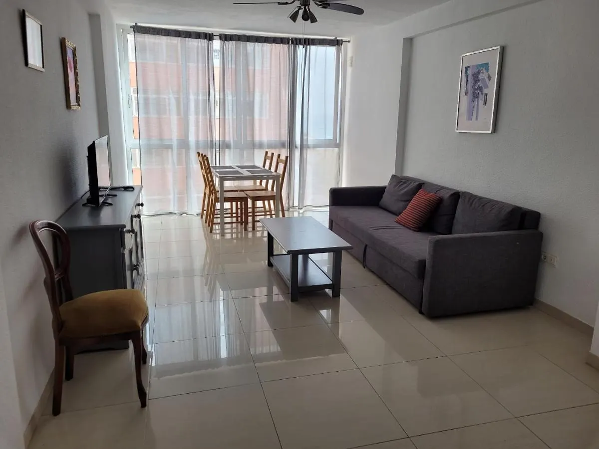 Costa Del Sol Apartments 토레몰리노스