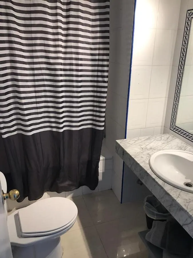 Costa Del Sol Apartments 토레몰리노스