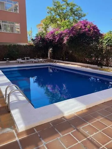 Costa Del Sol Apartments 토레몰리노스 스페인