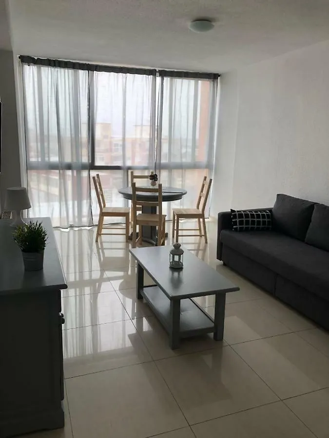 Costa Del Sol Apartments 토레몰리노스