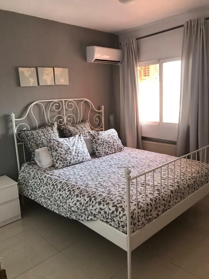 Costa Del Sol Apartments 토레몰리노스