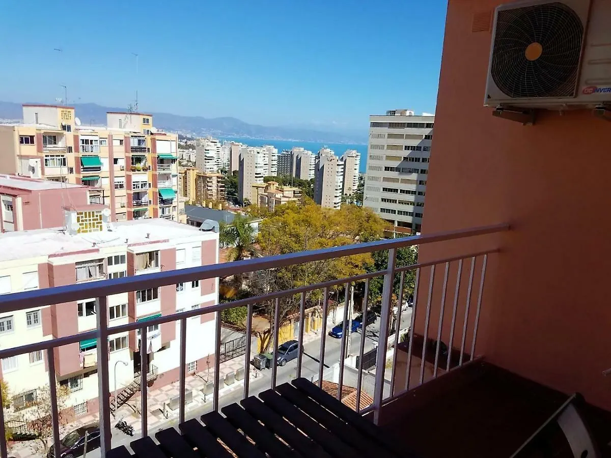 Costa Del Sol Apartments 토레몰리노스